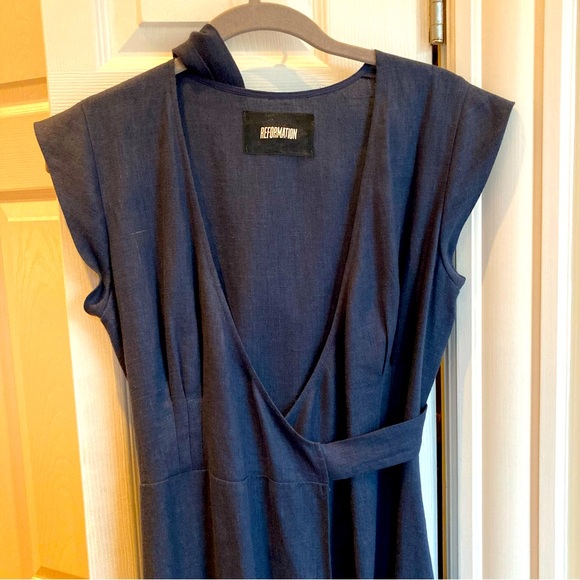 Reformation Dresses & Skirts - Like new Reformation long wrap dress 100% linen